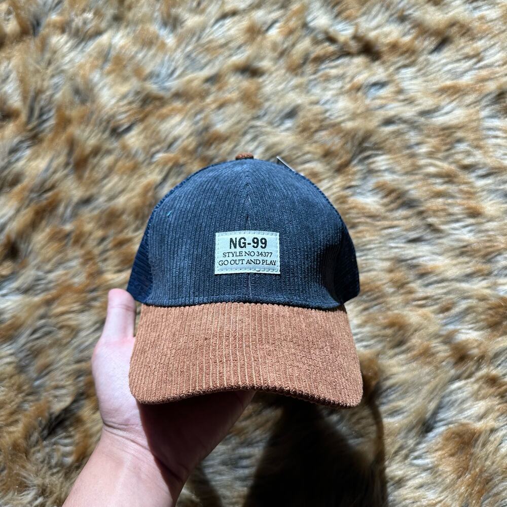 NWT 5B Style Trucker Cap